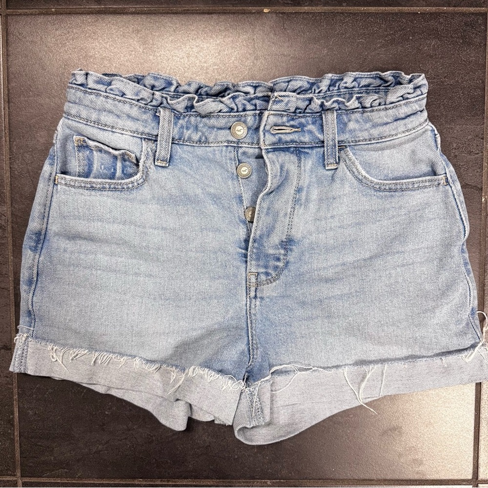 Hollister Ultra High Rise Mom Shorts 3"